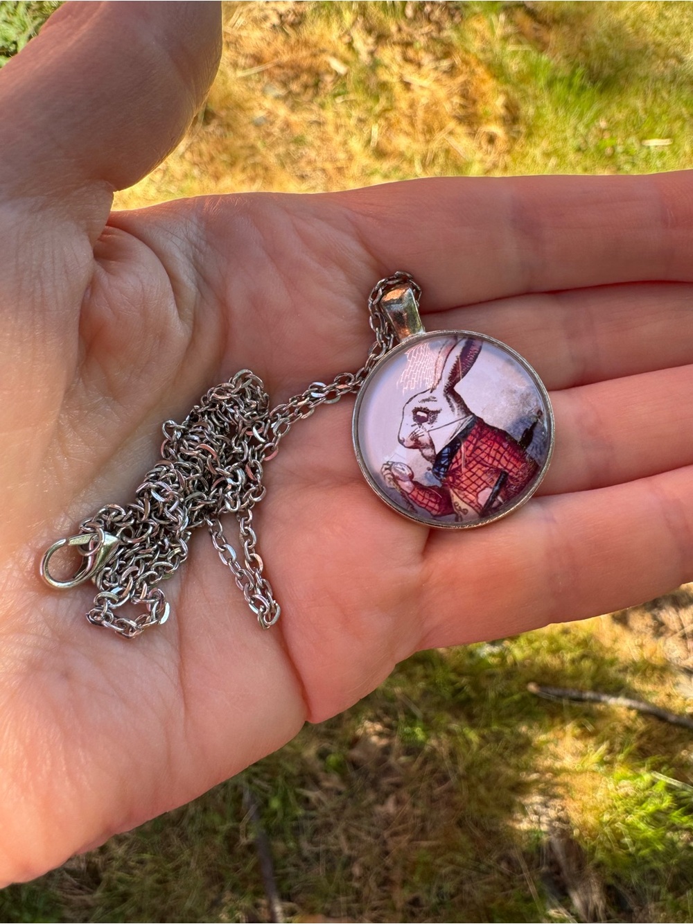 Alice In Wonderland White Rabbit Necklace - Picture 2 of 8